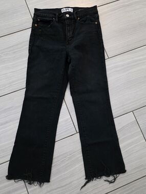 DAZE Black High-Rise Cropped Jeans